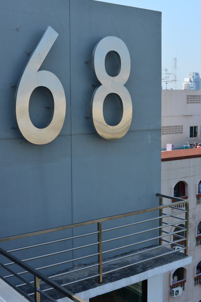 Bangkok Hotel 68